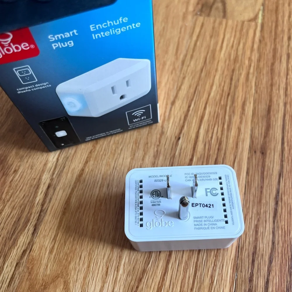 Globe Smart Plug with Wi-Fi